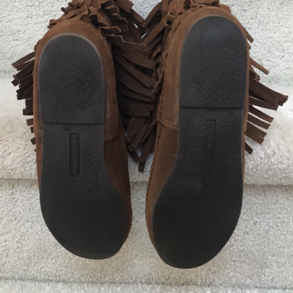 Minnetonka Moccasin 3-Layer Fringe Boots - Picture 7 of 10